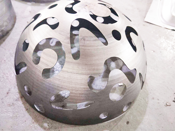 三維激光切割機在燈飾行業(yè)的應(yīng)用