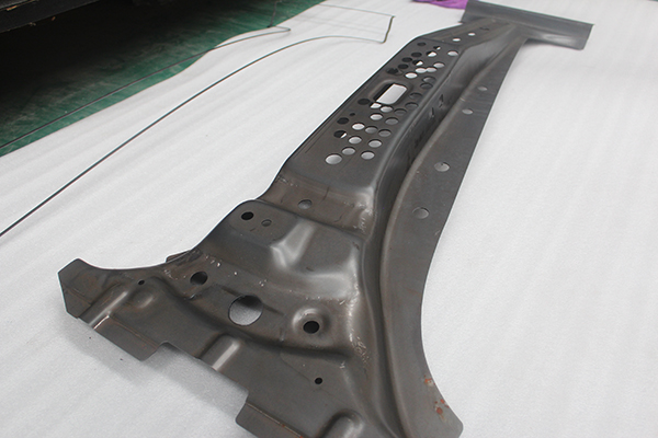 汽車(chē)?yán)鞕C(jī)三維切割