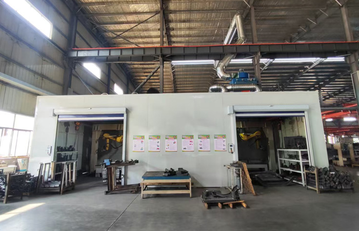 機(jī)器人三維激光切割機(jī)車橋切割現(xiàn)場(chǎng) 機(jī)器人三維激光切割機(jī)車橋切割現(xiàn)場(chǎng)